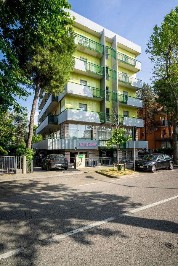 Hotel Mamy Rimini Exterior foto